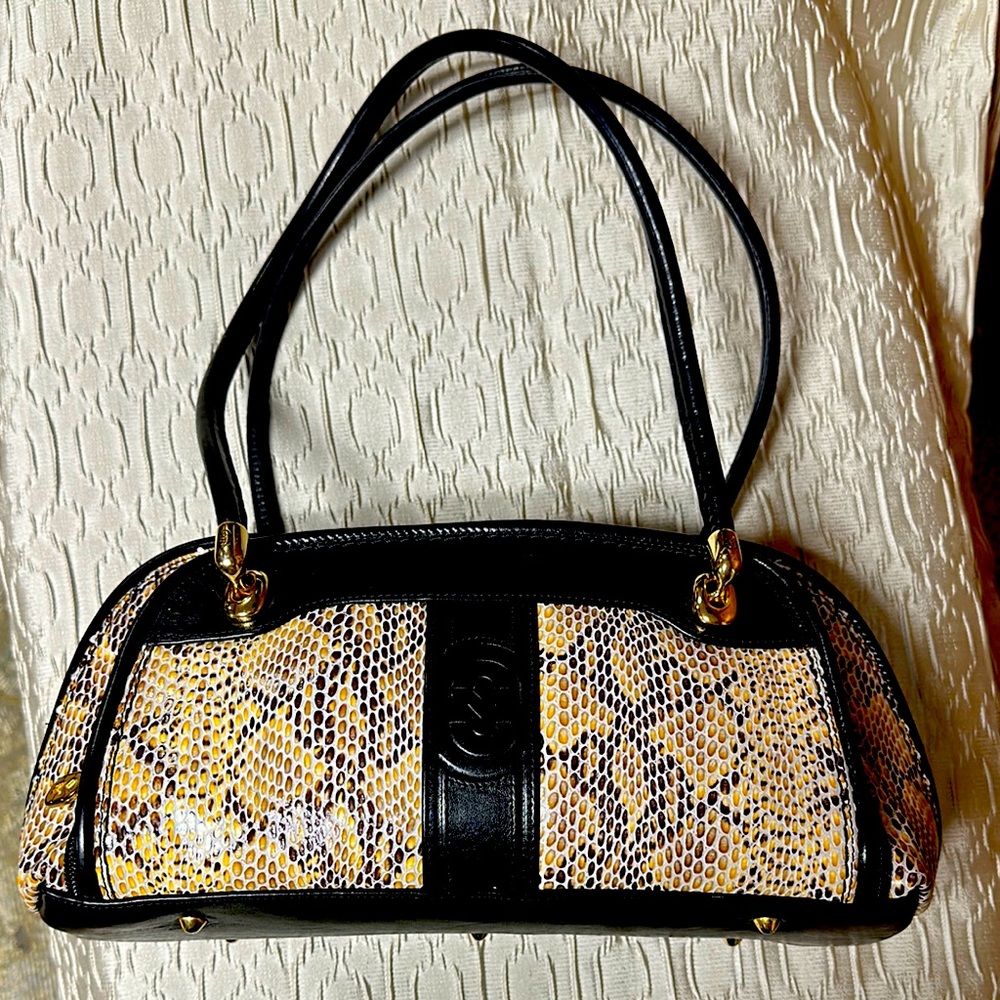Made in Italy, designer Marino Orlandi, leather and faux snakeskin handbag. 😍😍😍